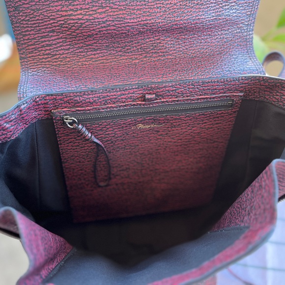 The Pashli satchel in a compact medium size. Brand new, never used. - Picture 3 of 3